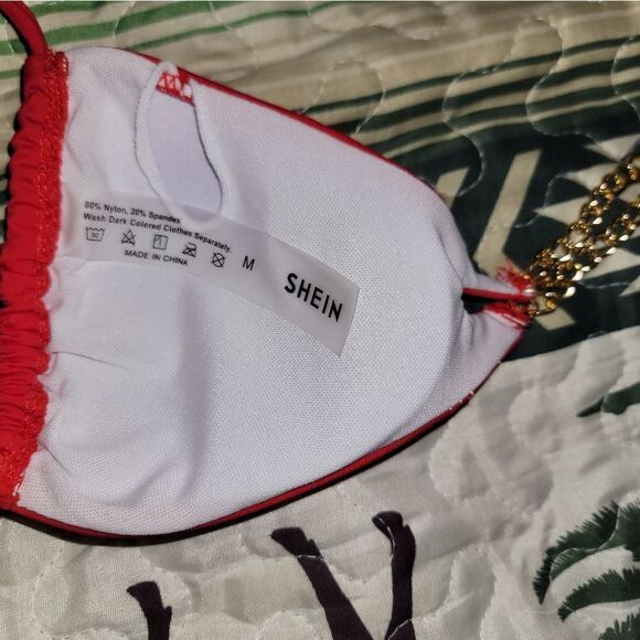 Blackā&āRedāchain-linkāBikiniā(M/L) - Picture 8 of 10